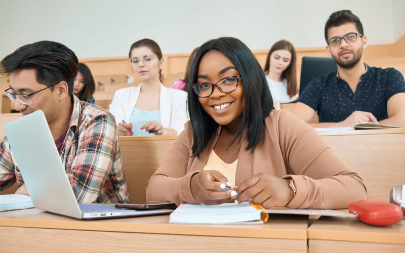 Estrategias comerciales modernas: formación en Mercadeo en la Universidad Latina
